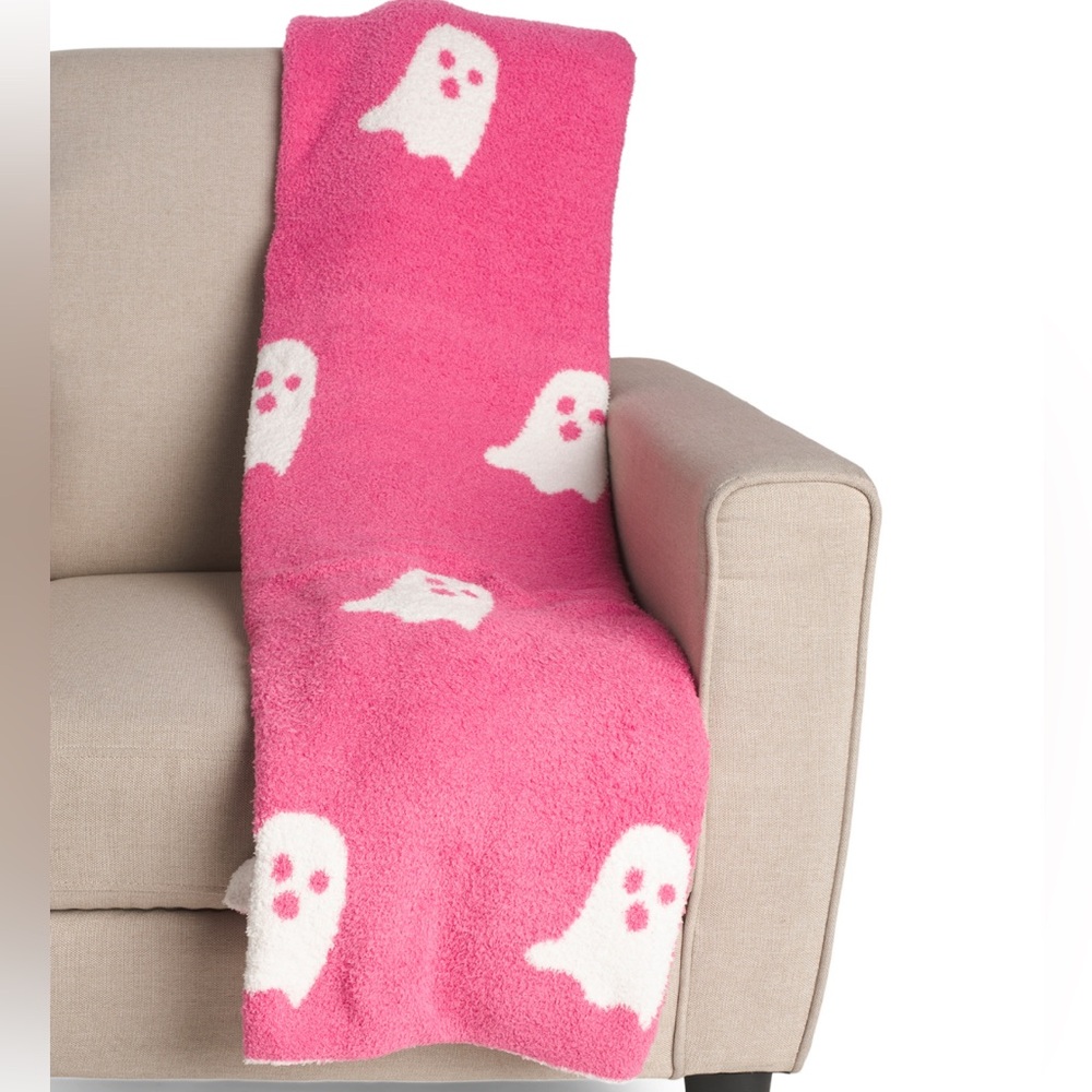 NWT Cupcakes and Cashmere feather ghosts throw